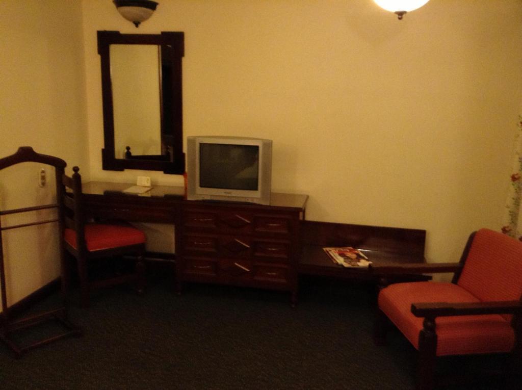 Hotel Real De Uruapan Uruapan  Buitenkant foto