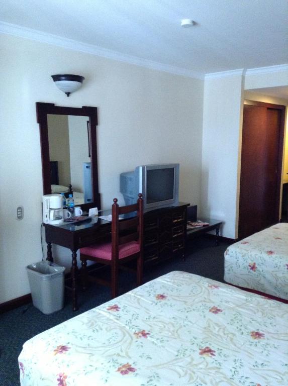 Hotel Real De Uruapan Uruapan  Buitenkant foto