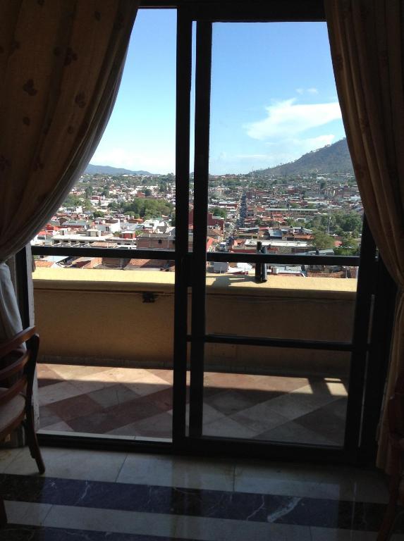 Hotel Real De Uruapan Uruapan  Buitenkant foto